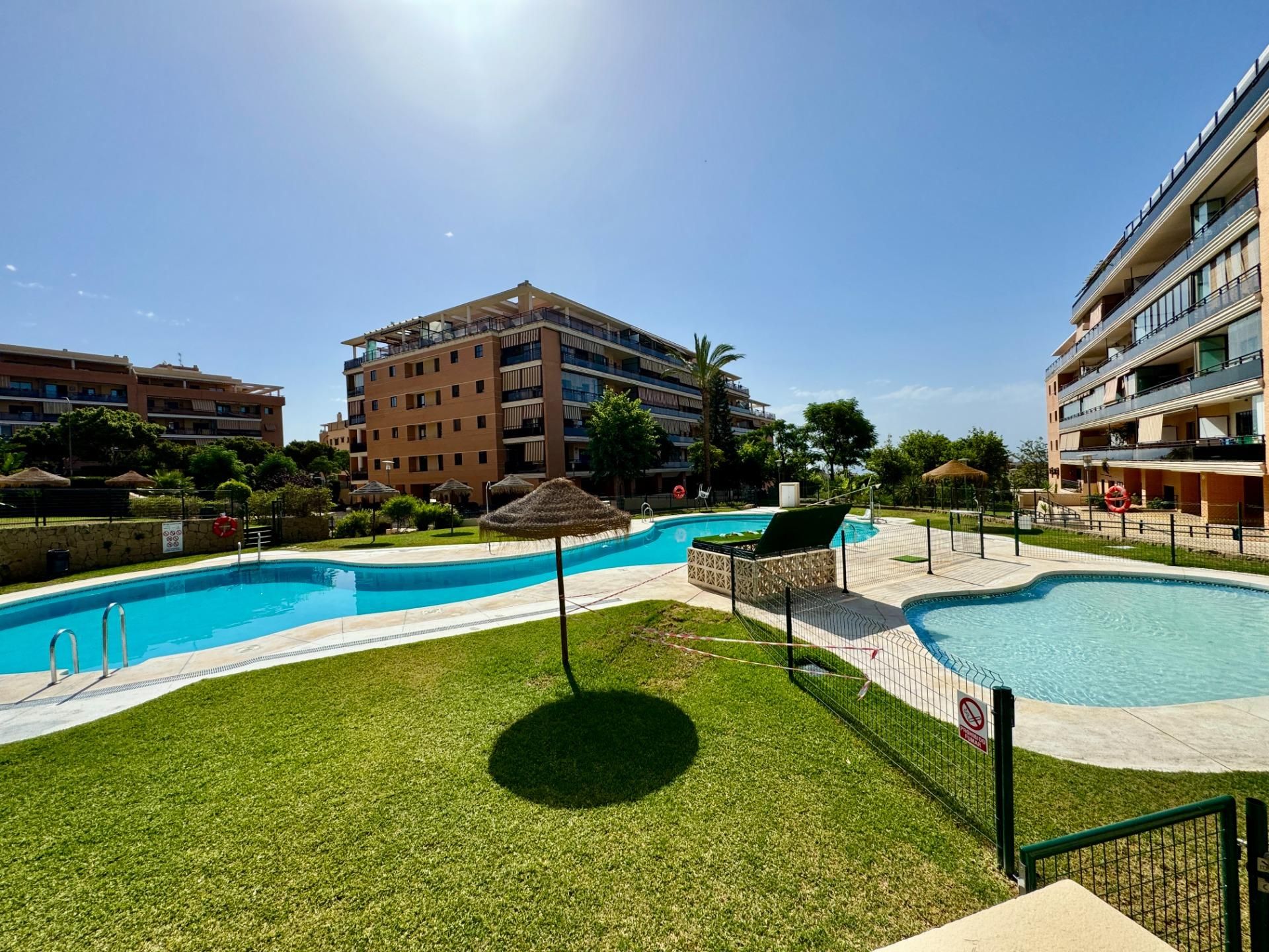 Swimming pool of Flat for sale in Torremolinos  with Terrace