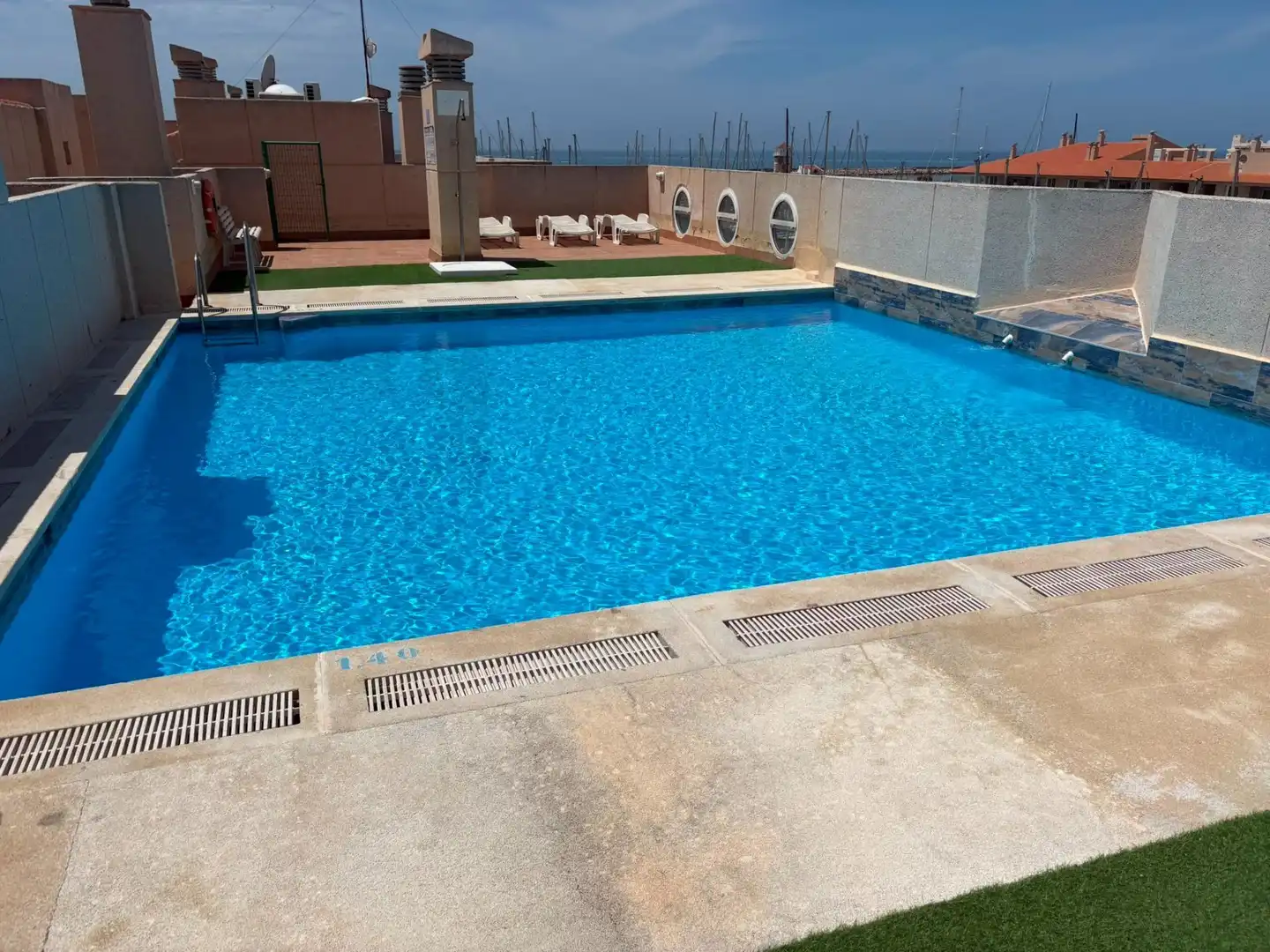 Piscina de Ático en venta en El Ejido con Aire acondicionado y Piscina