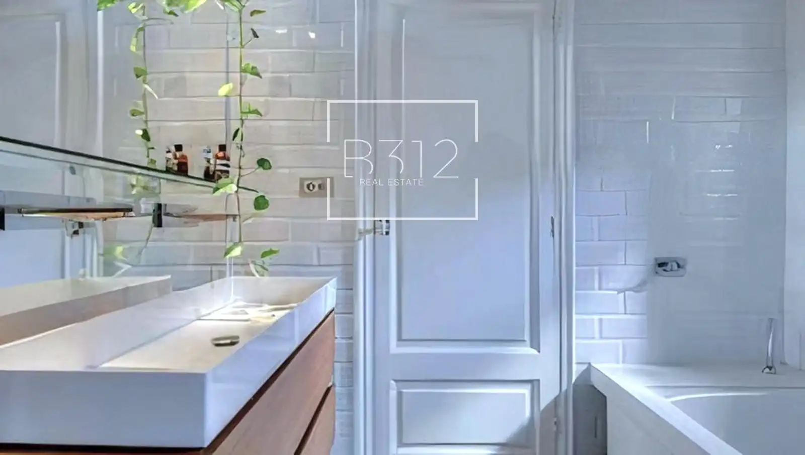 Baño de Piso en venta en Barcelona con Aire acondicionado, Calefacción y Terraza