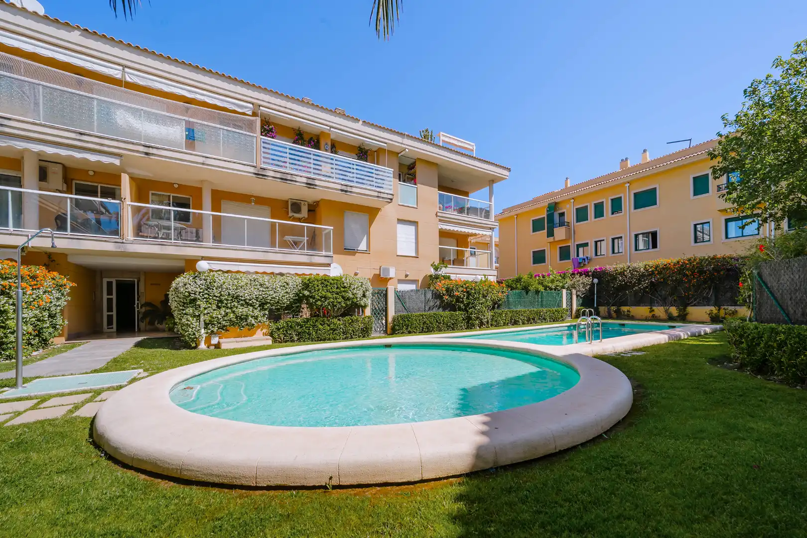 Apartments for rent in Carrer Venecia, 28, Montañar - El Arenal
