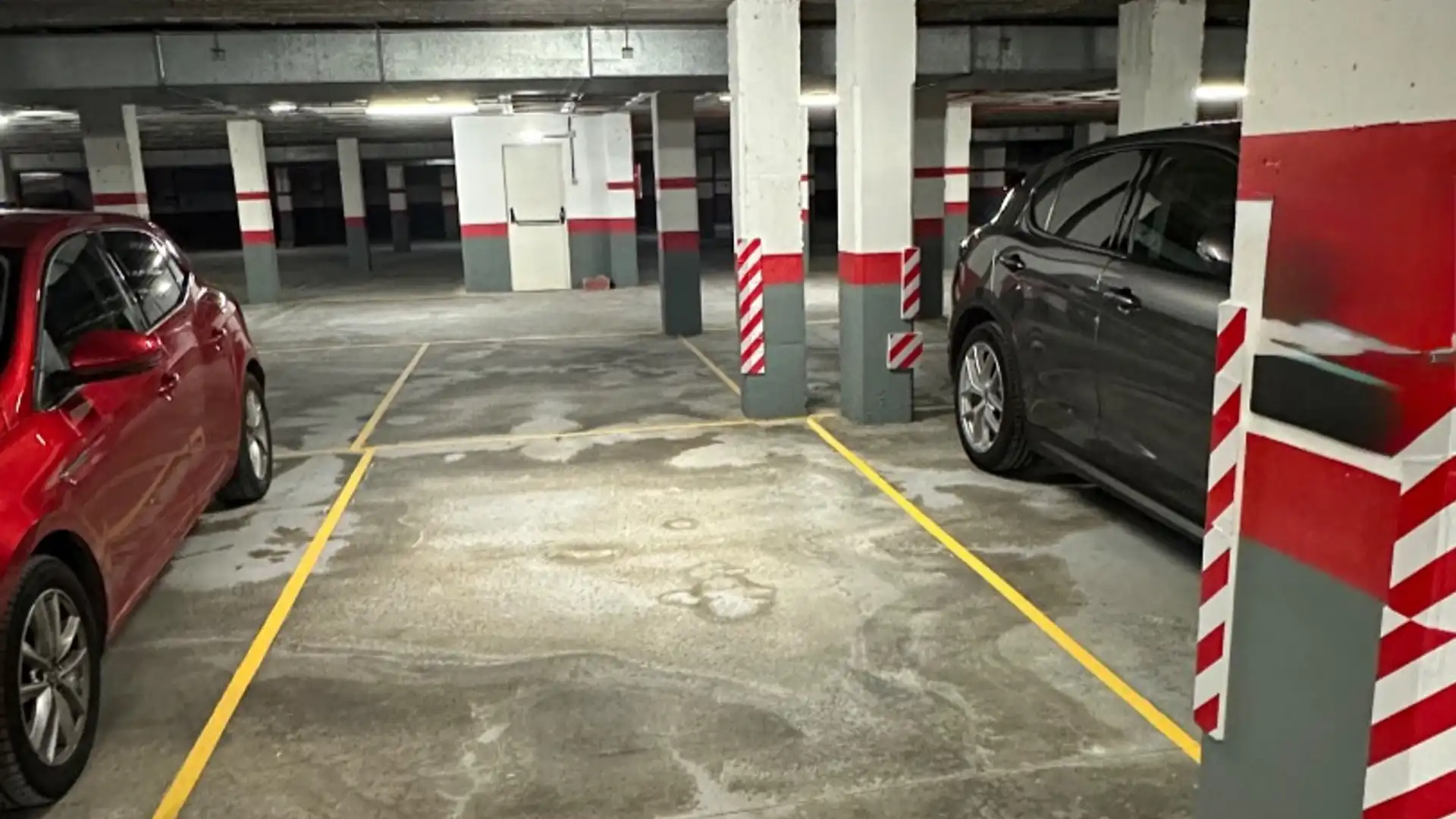 Parking de Garaje de alquiler en Oviedo 