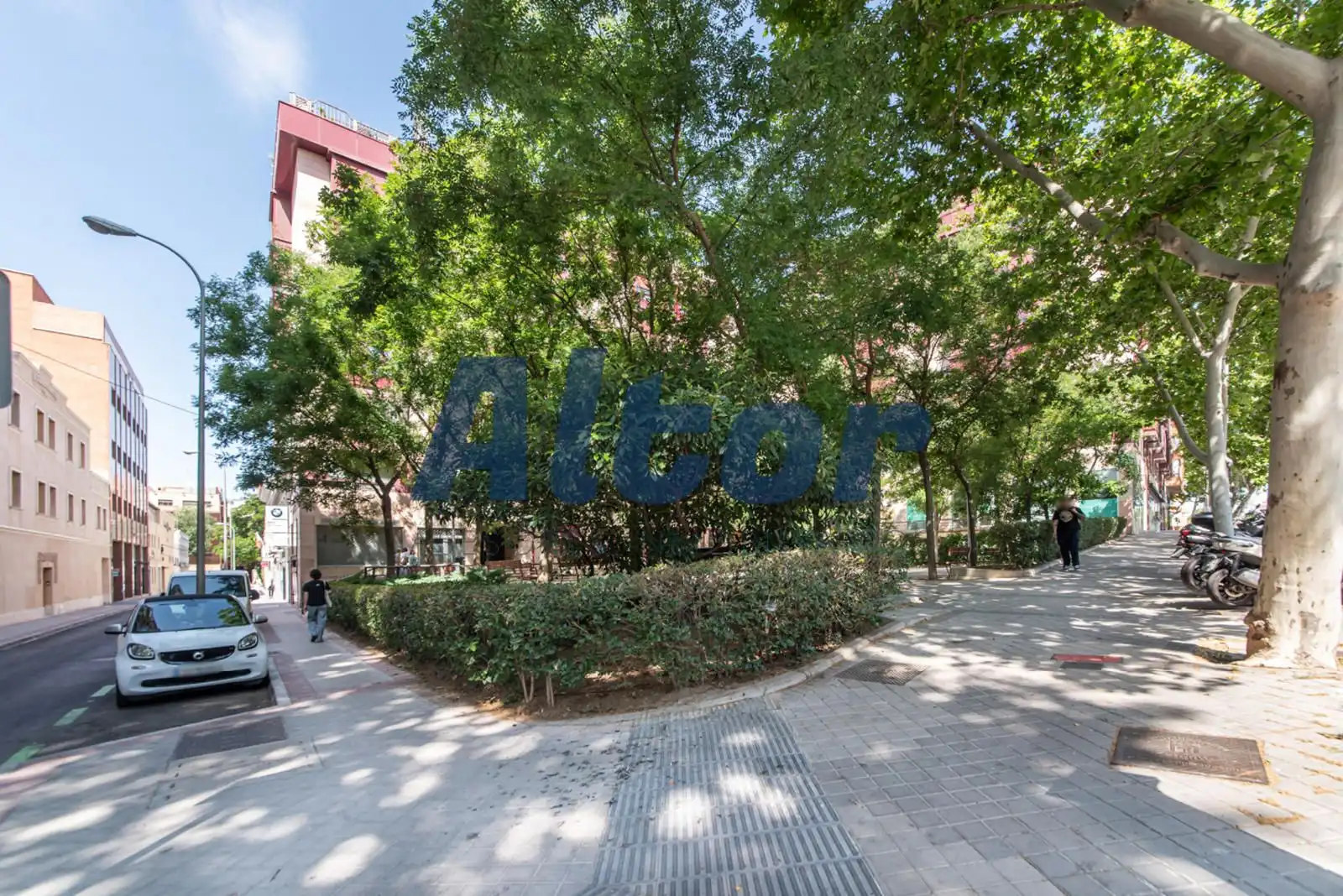 Local en venta en PABLO IGLESIAS, Ciudad Universitaria