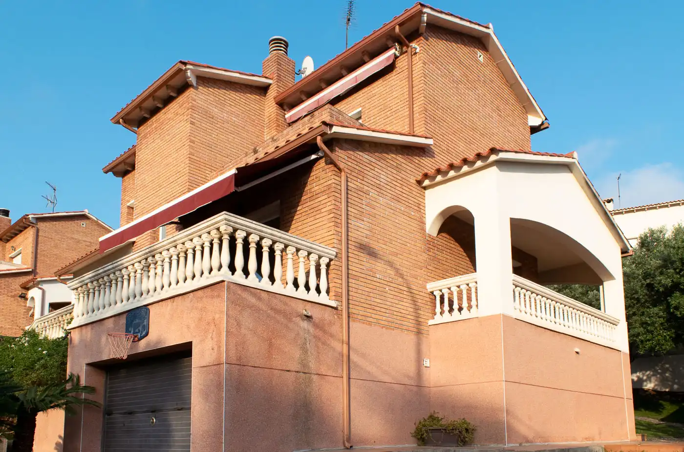 Vista exterior de Casa o chalet en venta en Roda de Berà con Aire acondicionado, Calefacción y Jardín privado