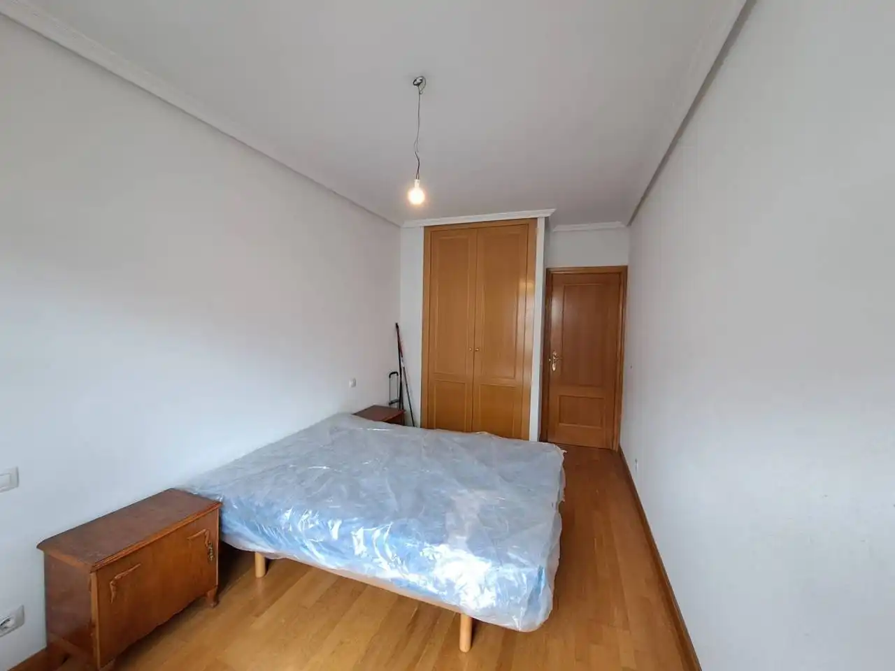 Schlafzimmer von Wohnung zum Verkauf in Burgos mit Parkett und Abstellraum
