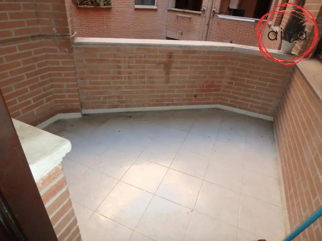 Terraza de Piso de alquiler en  Pamplona / Iruña con Calefacción, Terraza y Balcón