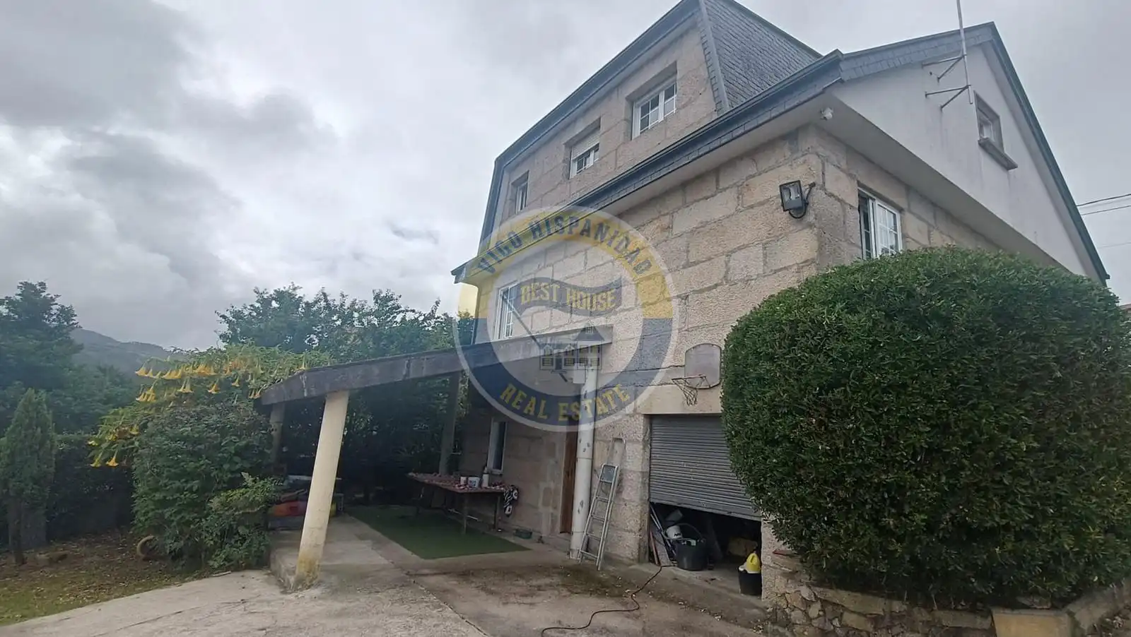 Vista exterior de Casa o chalet en venta en Vigo  con Calefacción, Jardín privado y Terraza