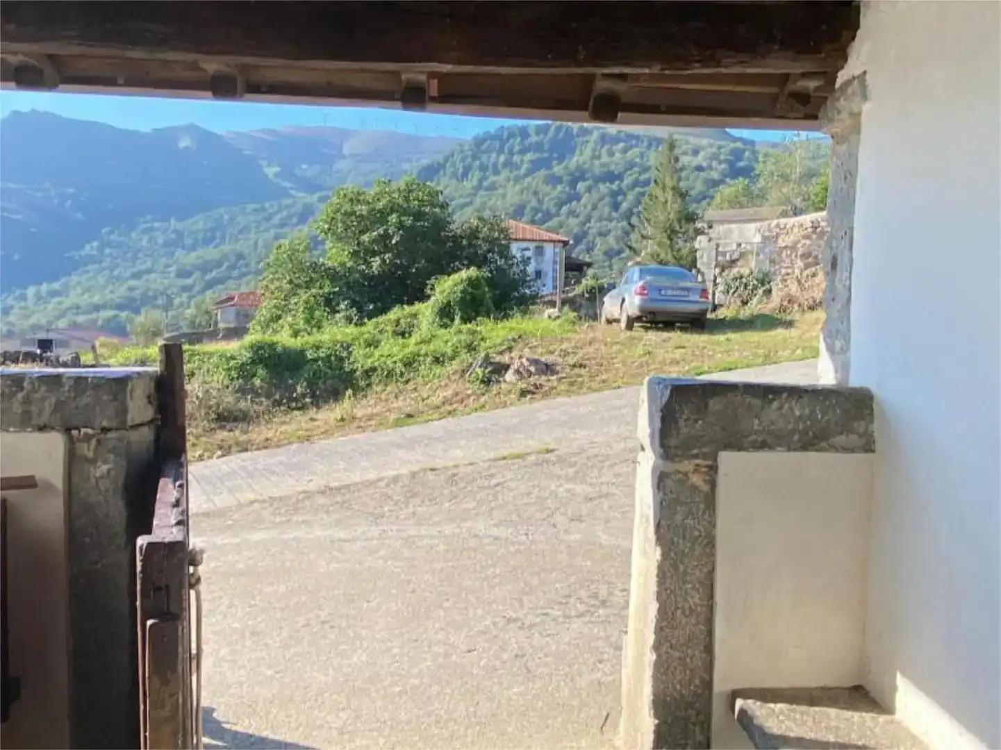 Vista exterior de Pis en venda en Soba amb Moblat i Balcó
