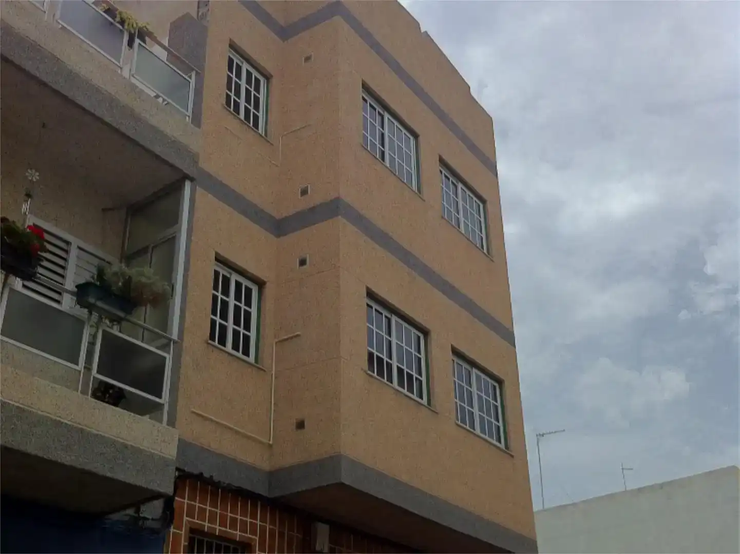 Vista exterior de Casa adosada en venda en La Cuesta -Finca España