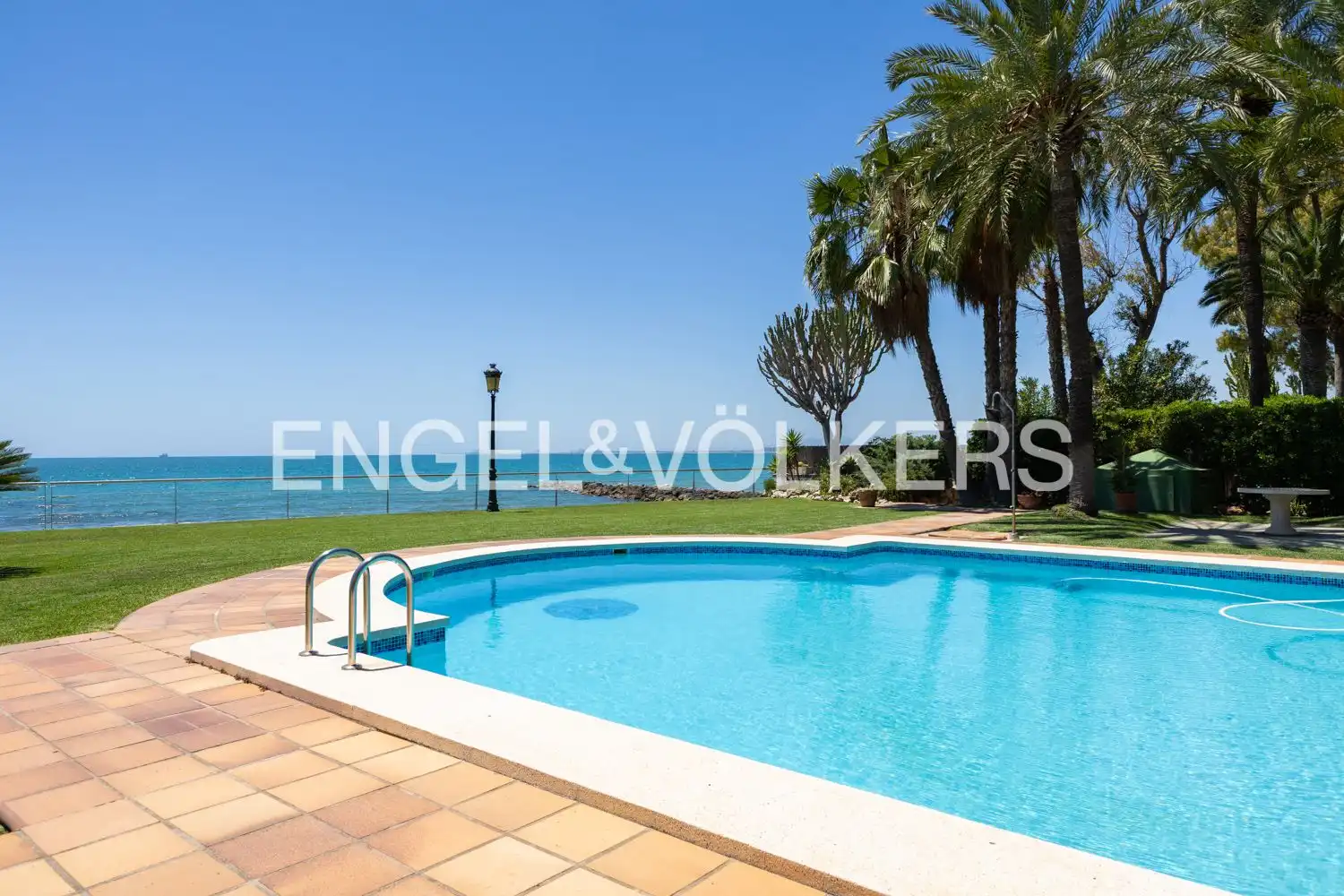 Piscina de Casa adosada de lloguer en Oropesa del Mar / Orpesa amb Aire condicionat, Calefacció i Jardí privat