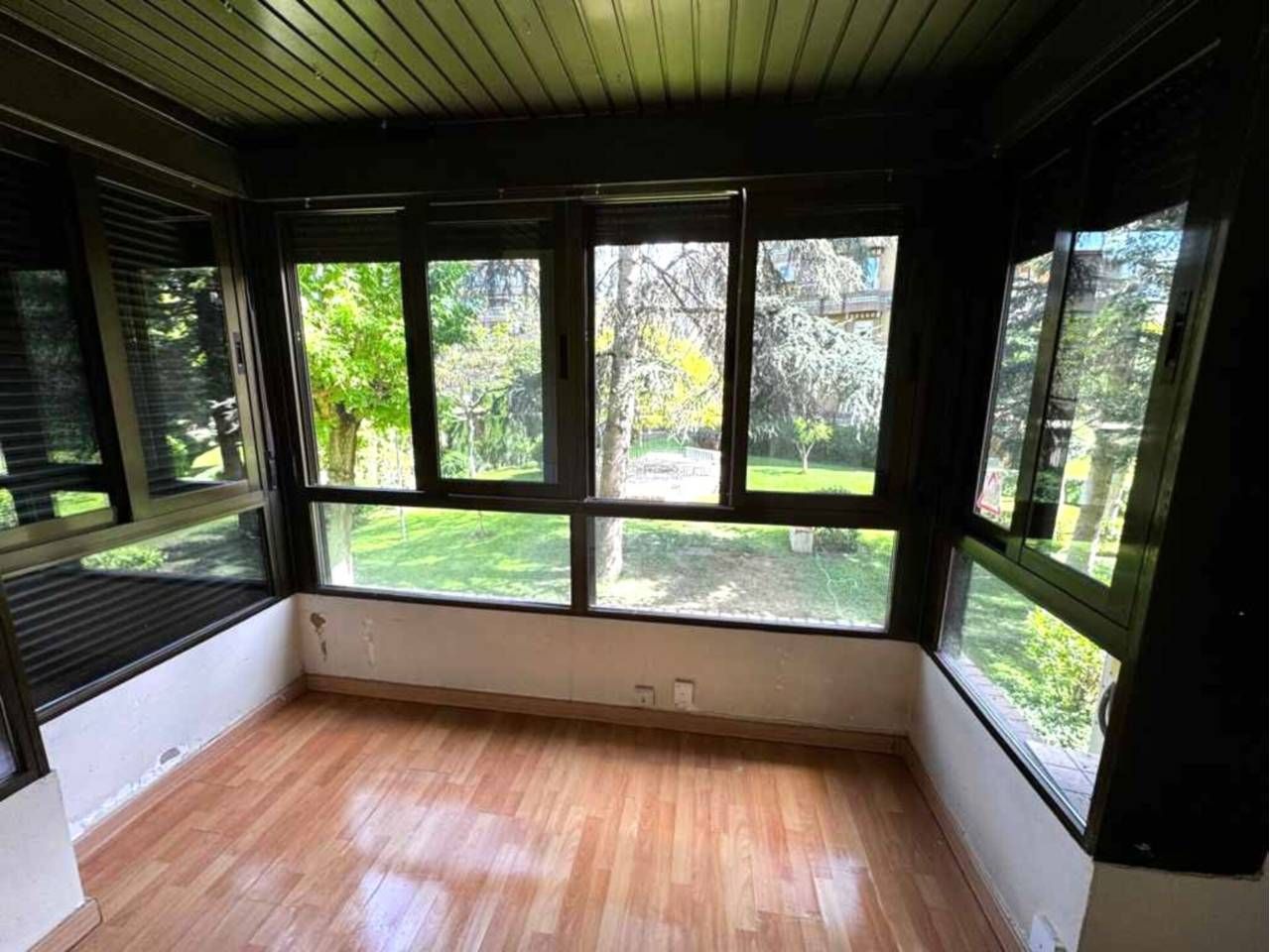 Jardí de Pis en venda en  Granada Capital amb Aire condicionat, Calefacció i Balcó