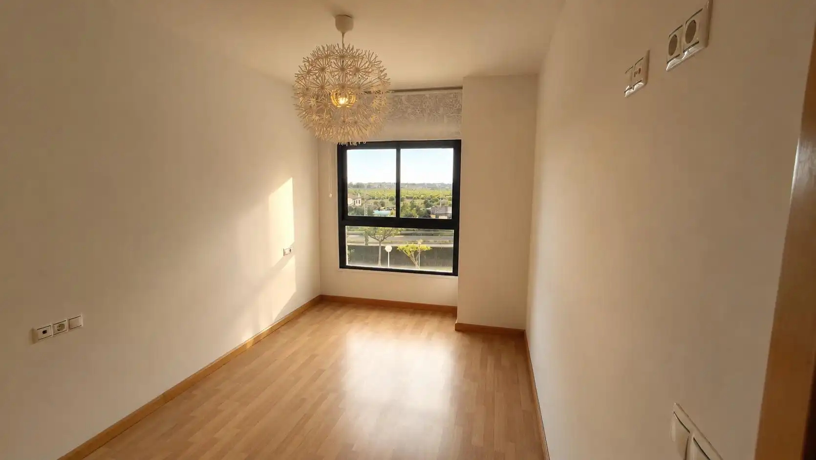 Habitación de Piso en venta en Castellón de la Plana / Castelló de la Plana con Aire acondicionado, Calefacción y Trastero