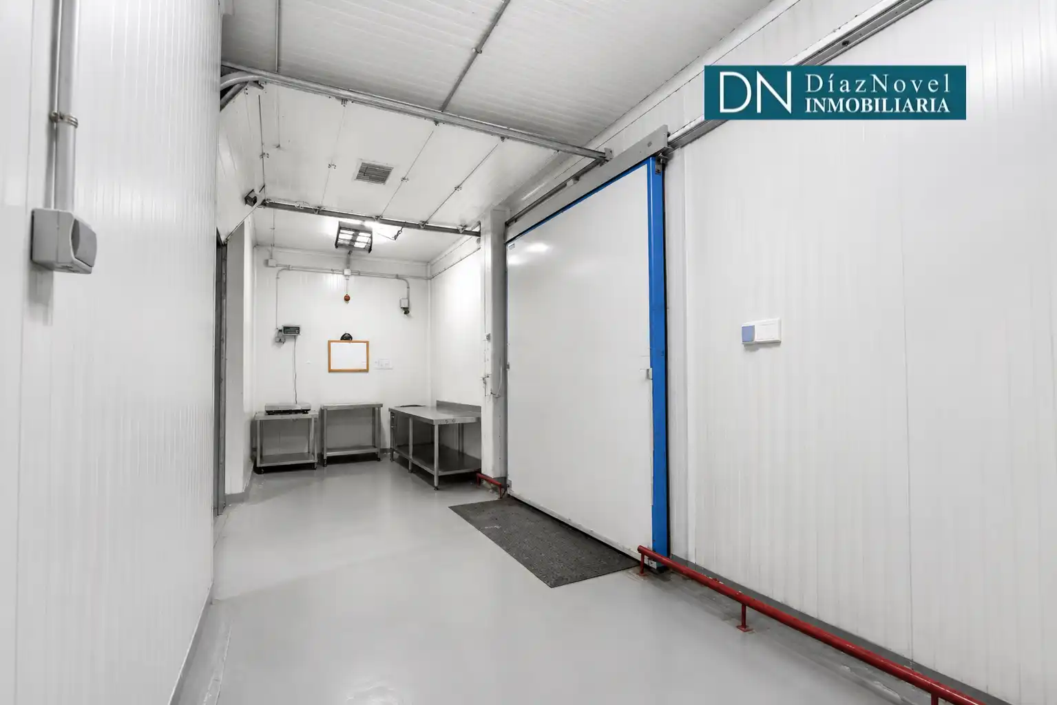 Industrial buildings for sale in Málaga  with Heating and Alarm