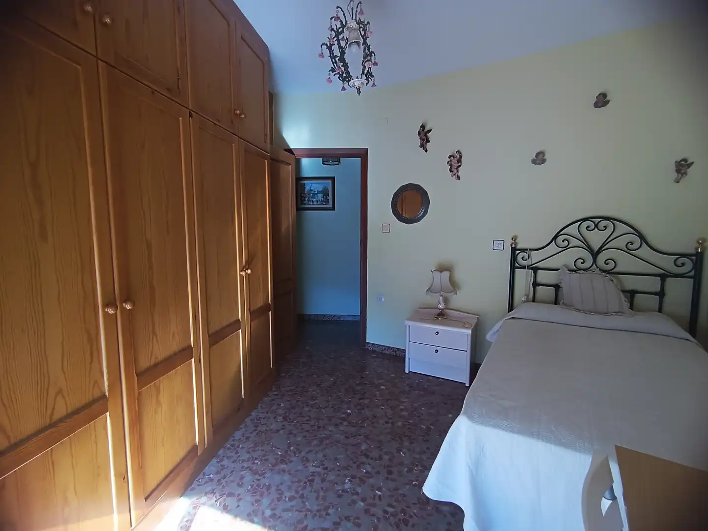 Habitación de Piso en venta en Loja con Aire acondicionado, Amueblado y Horno