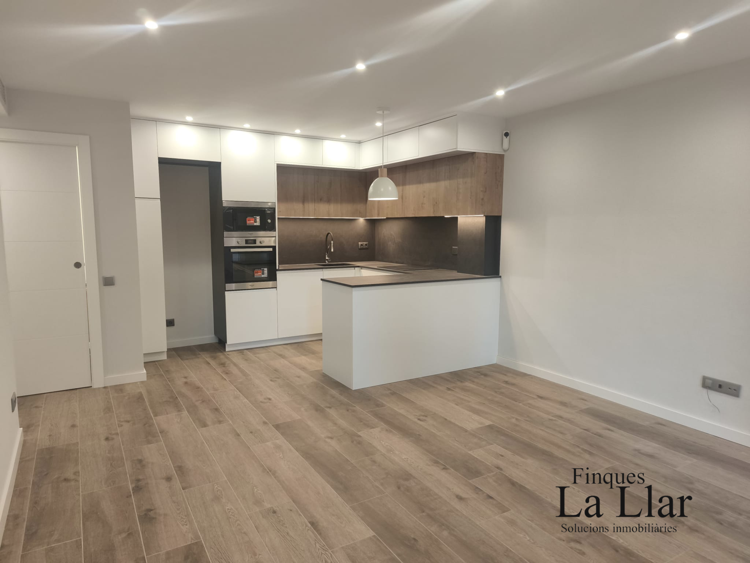 Kitchen of Flat to rent in Sant Andreu de la Barca  with Air Conditioner, Heating and Terrace