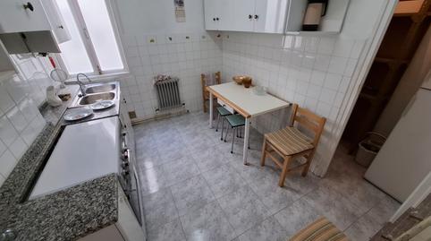 Foto 2 de Piso en venta en Avenida Pérez Galdós, Gran Via, La Rioja