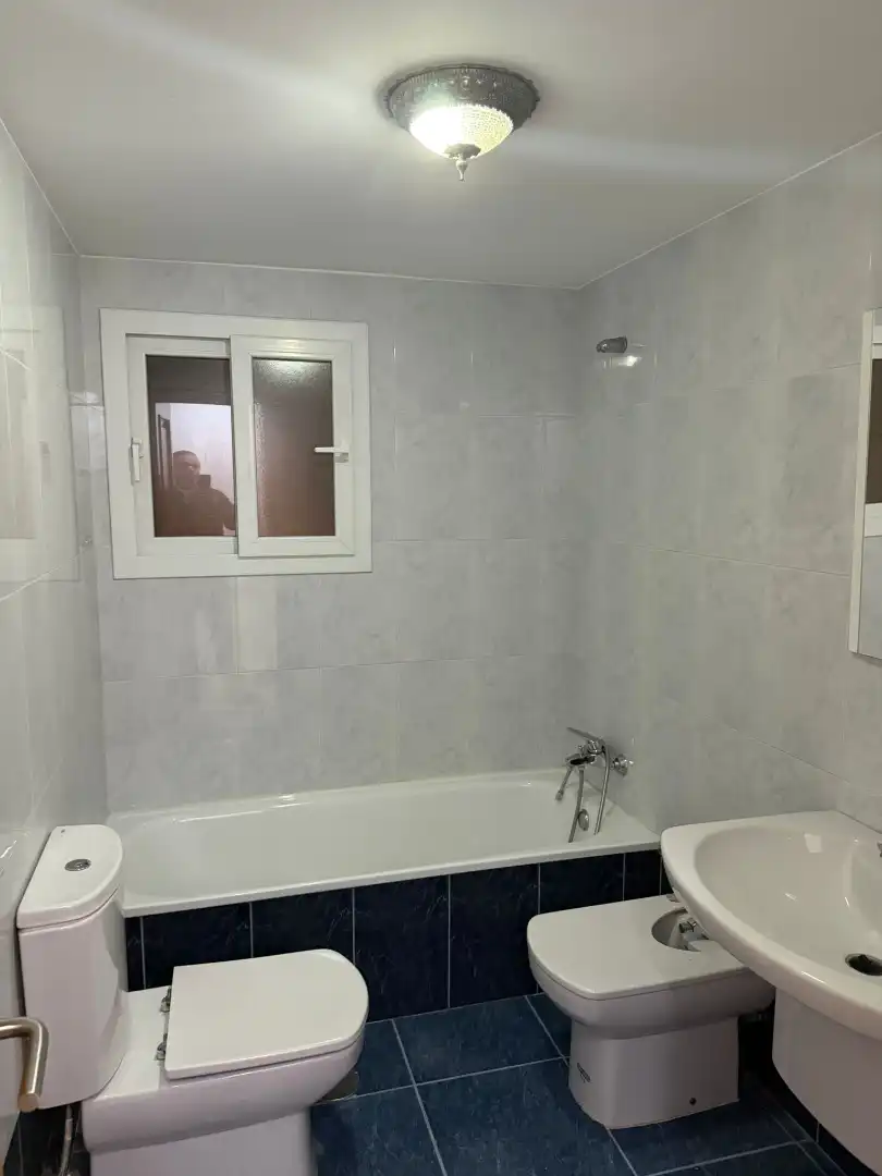 Baño de Piso de alquiler en Alhaurín El Grande con Aire acondicionado, Amueblado y Horno