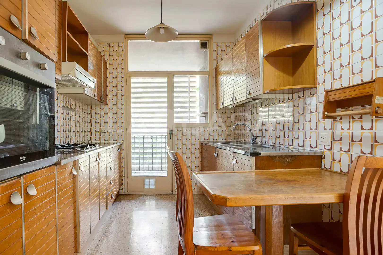 Küche von Wohnung zum Verkauf in Barcelona mit Balkon