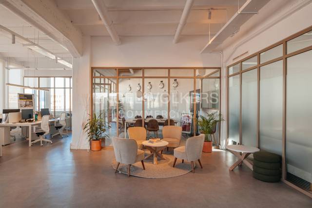 Oficina en Alquiler en El Poblenou