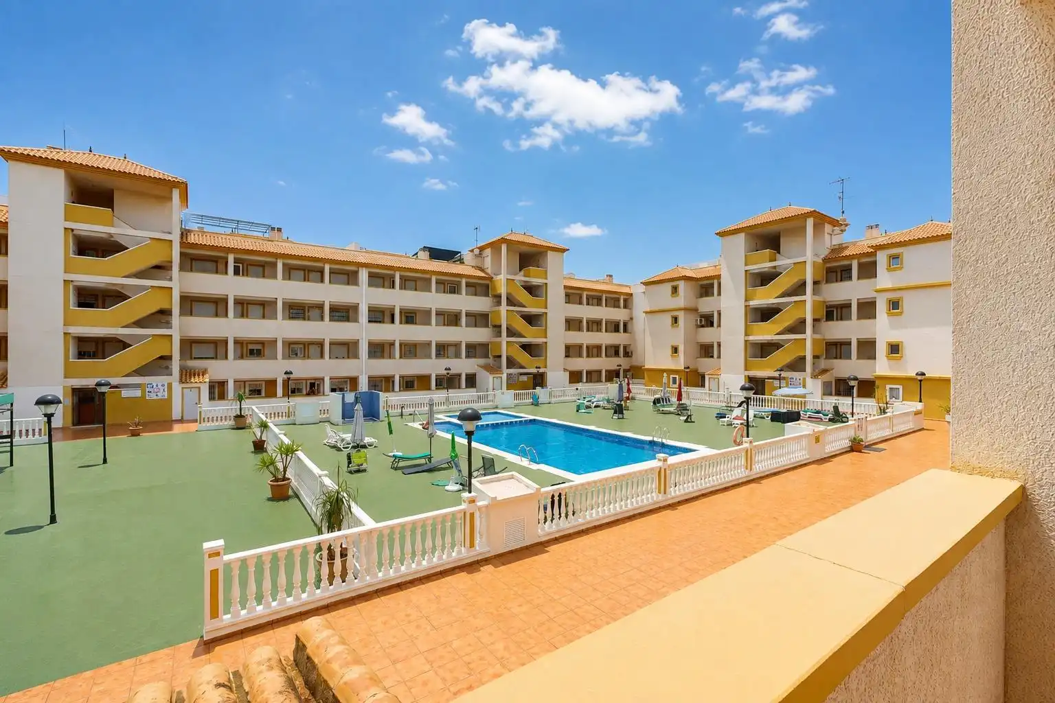Vista exterior de Apartamento en venta en Cartagena con Aire acondicionado, Calefacción y Jardín privado