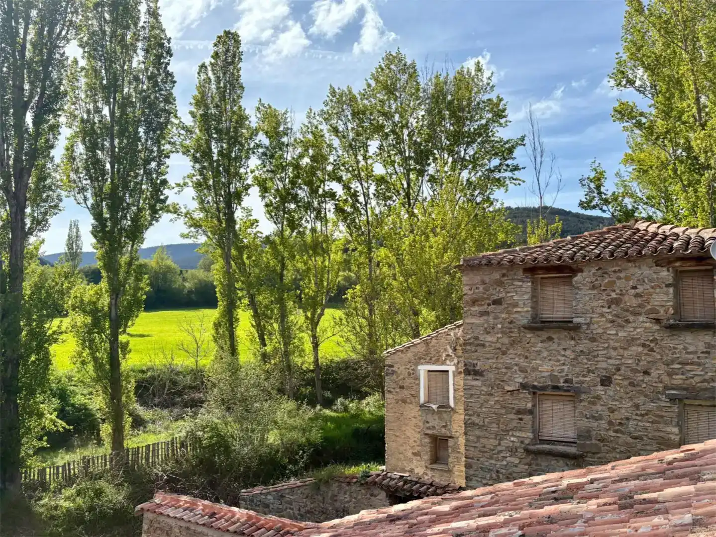 Vista exterior de Casa o xalet en venda en Villar del Río amb Jardí privat, Parquet i Moblat