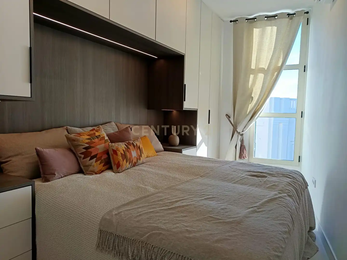 Schlafzimmer von Maisonette zum Verkauf in Calpe / Calp mit Klimaanlage, Waschmaschine und Balkon