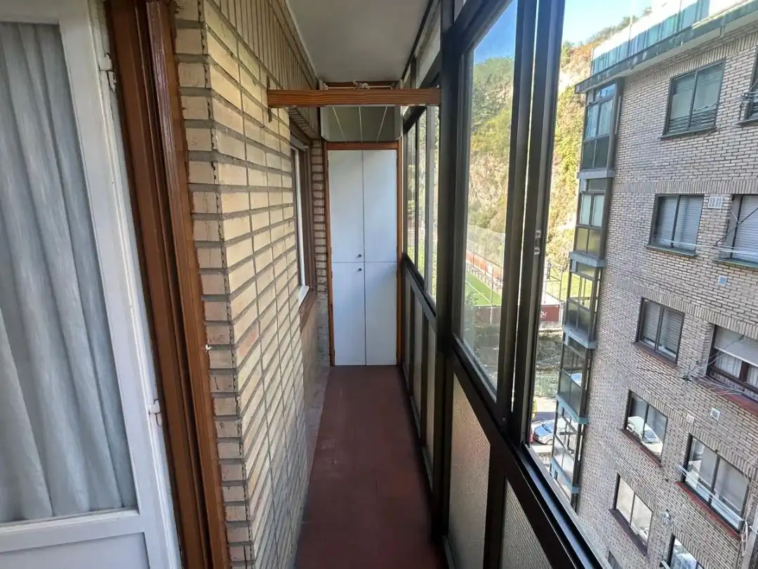 Terrassa de Pis en venda en Bilbao  amb Terrassa i Balcó