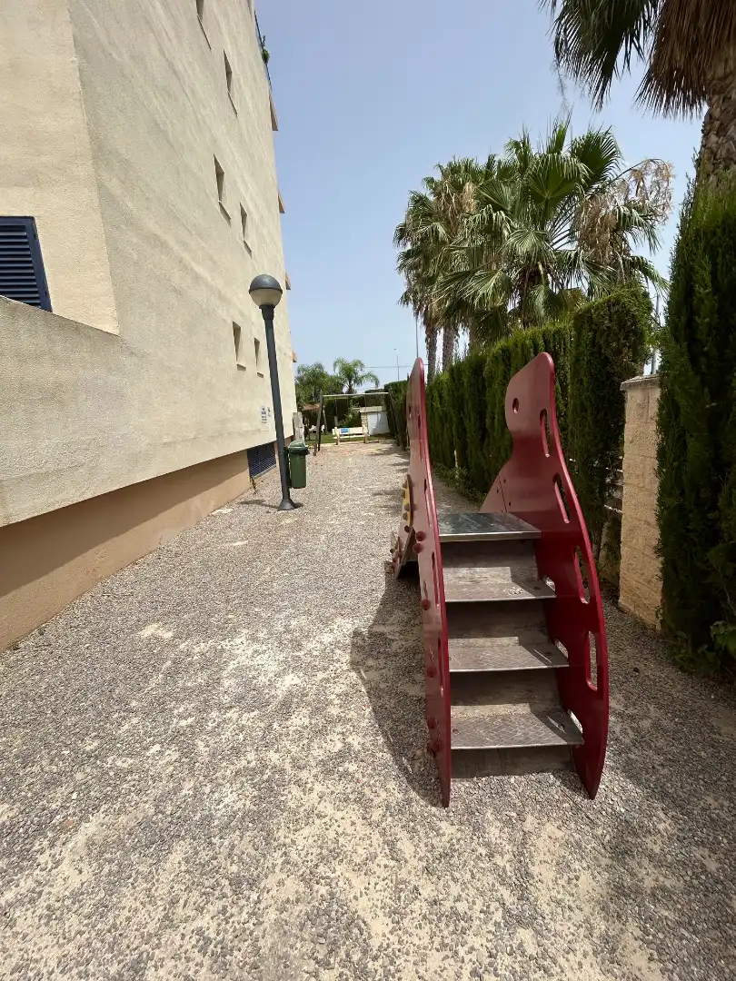 Vista exterior de Apartamento en venta en Dénia con Terraza, Amueblado y Horno