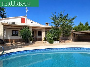 Villa con piscina in vendita a Vilamarxant