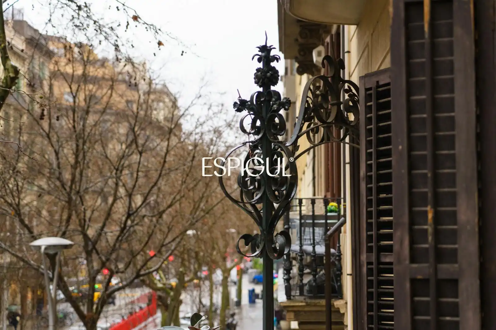 Piso con ascensor en venta en Roger de Lluria, imagen 4
