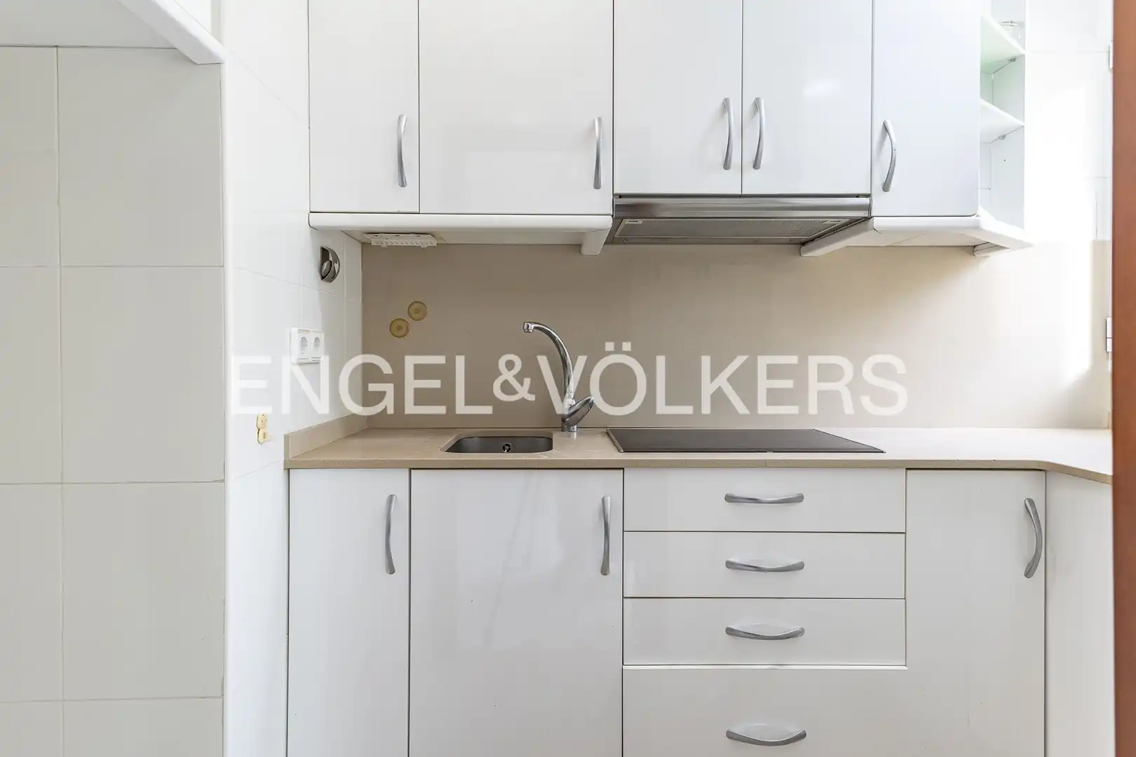 Kitchen of Flat for sale in Barcelona  with Air Conditioner and Heating