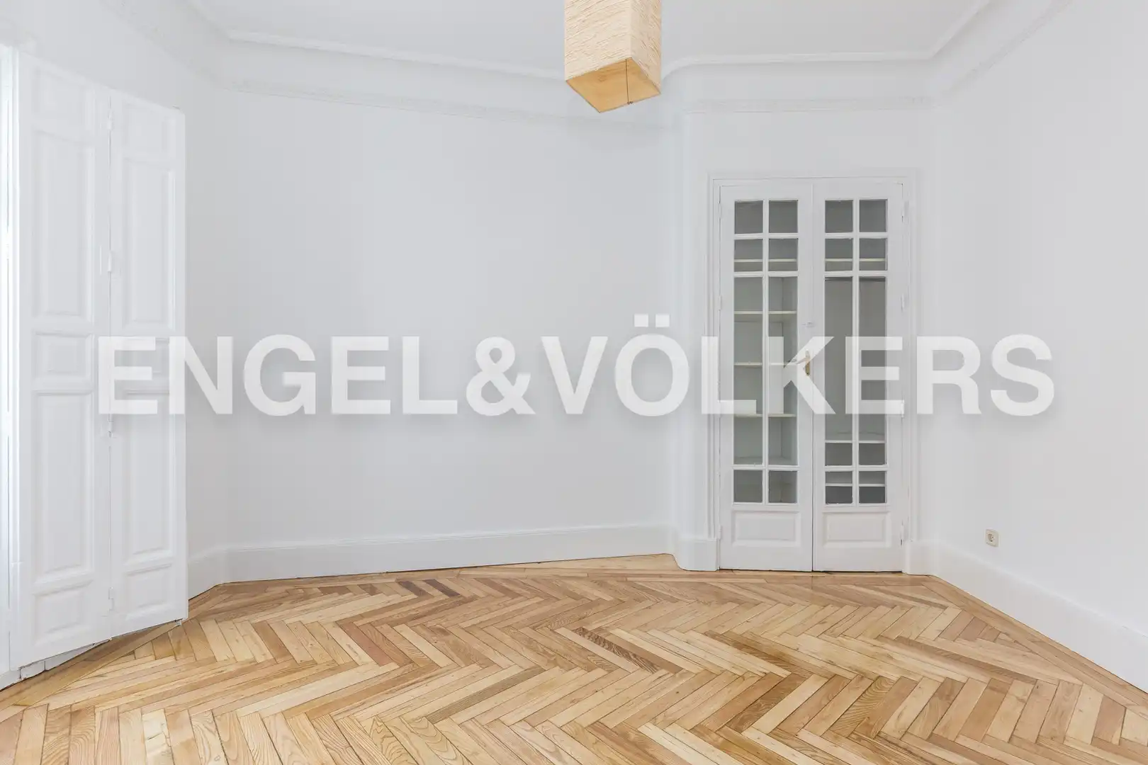 Living room of Attic for rent in Madrid  with Air Conditioner, Heating and Parquet flooring