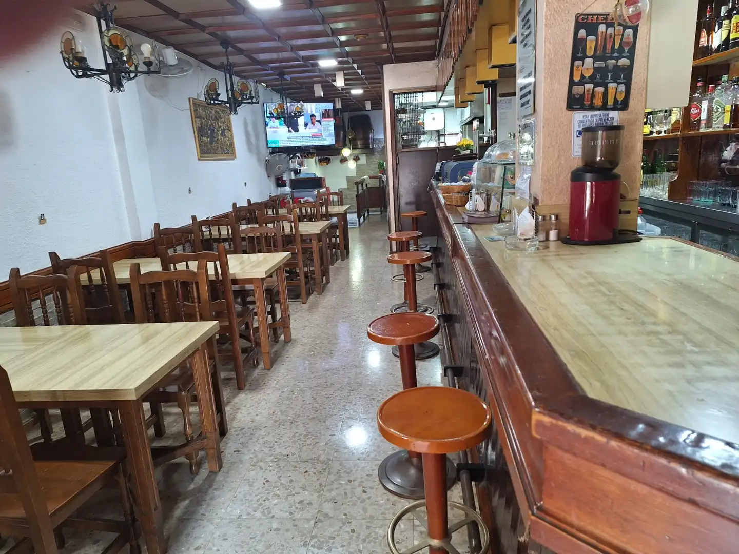 Business premises for transfer in Les Corts, imagen 9