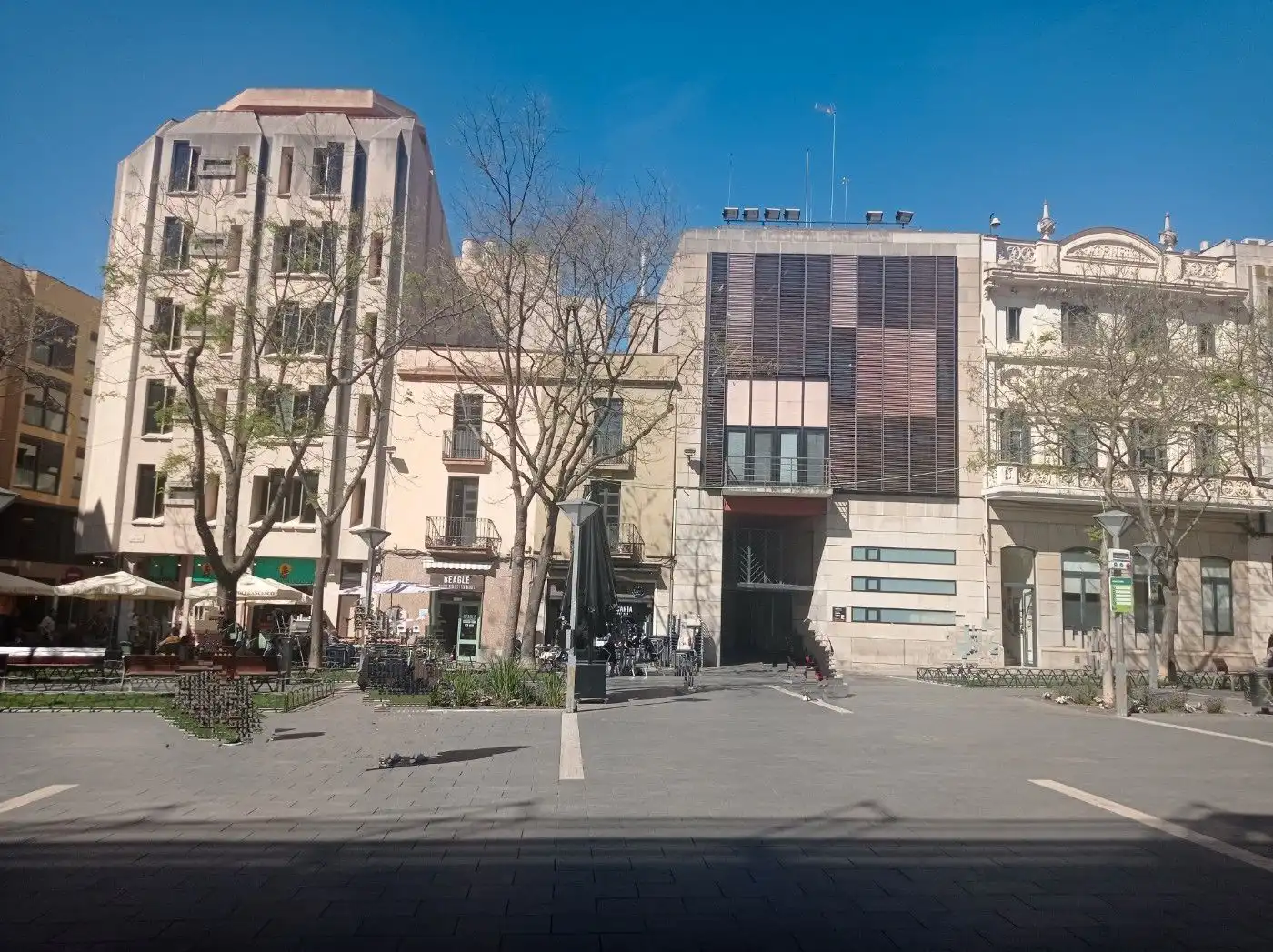 Außenansicht von Fabrik Grundstücke zum Verkauf in Sabadell