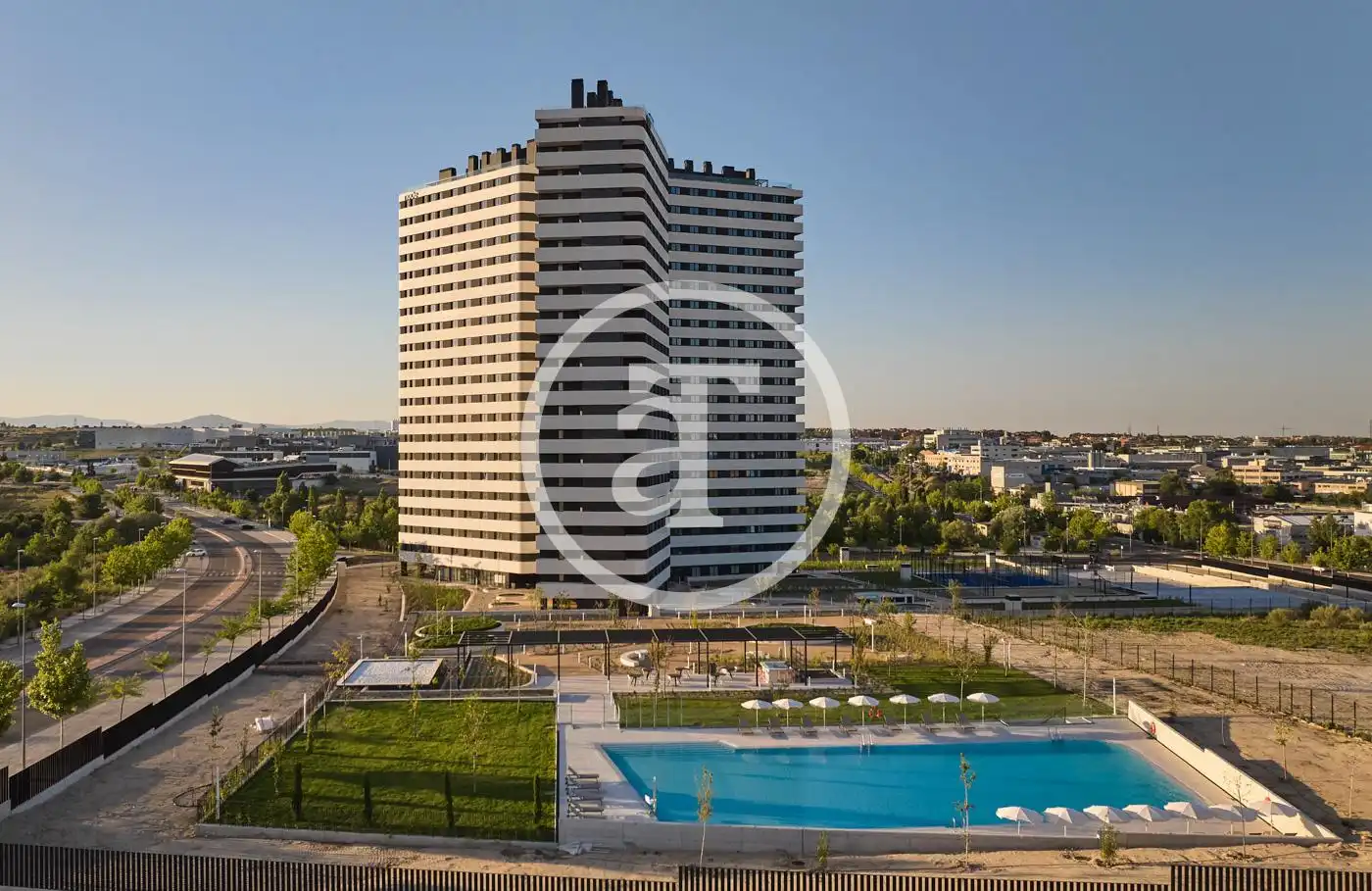 Außenansicht von Wohnung zur Miete in Alcobendas mit Klimaanlage, Heizung und Möbliert