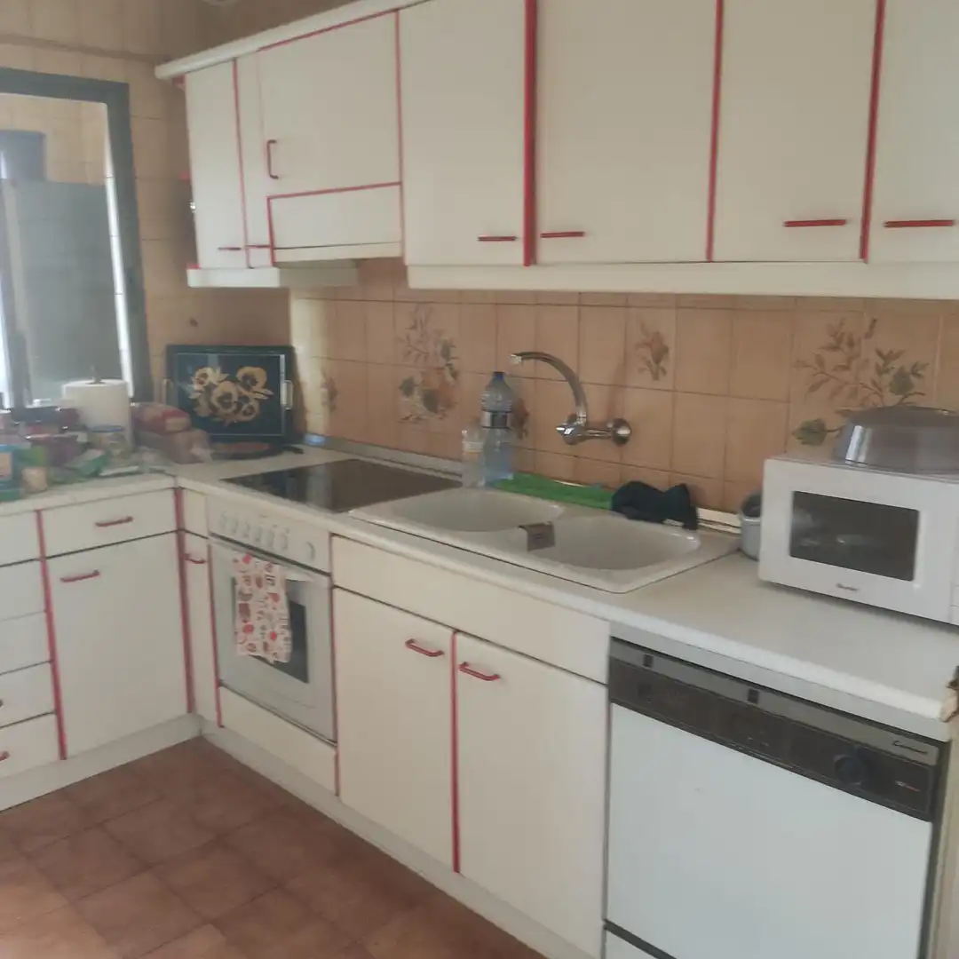 Kitchen of Flat for rent in Cuenca  with Heating, Parquet flooring and Terrace