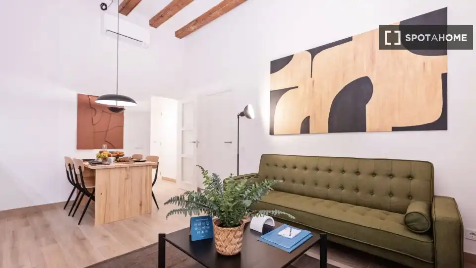 Flat with terrace to rent in Eixample, imagen 2