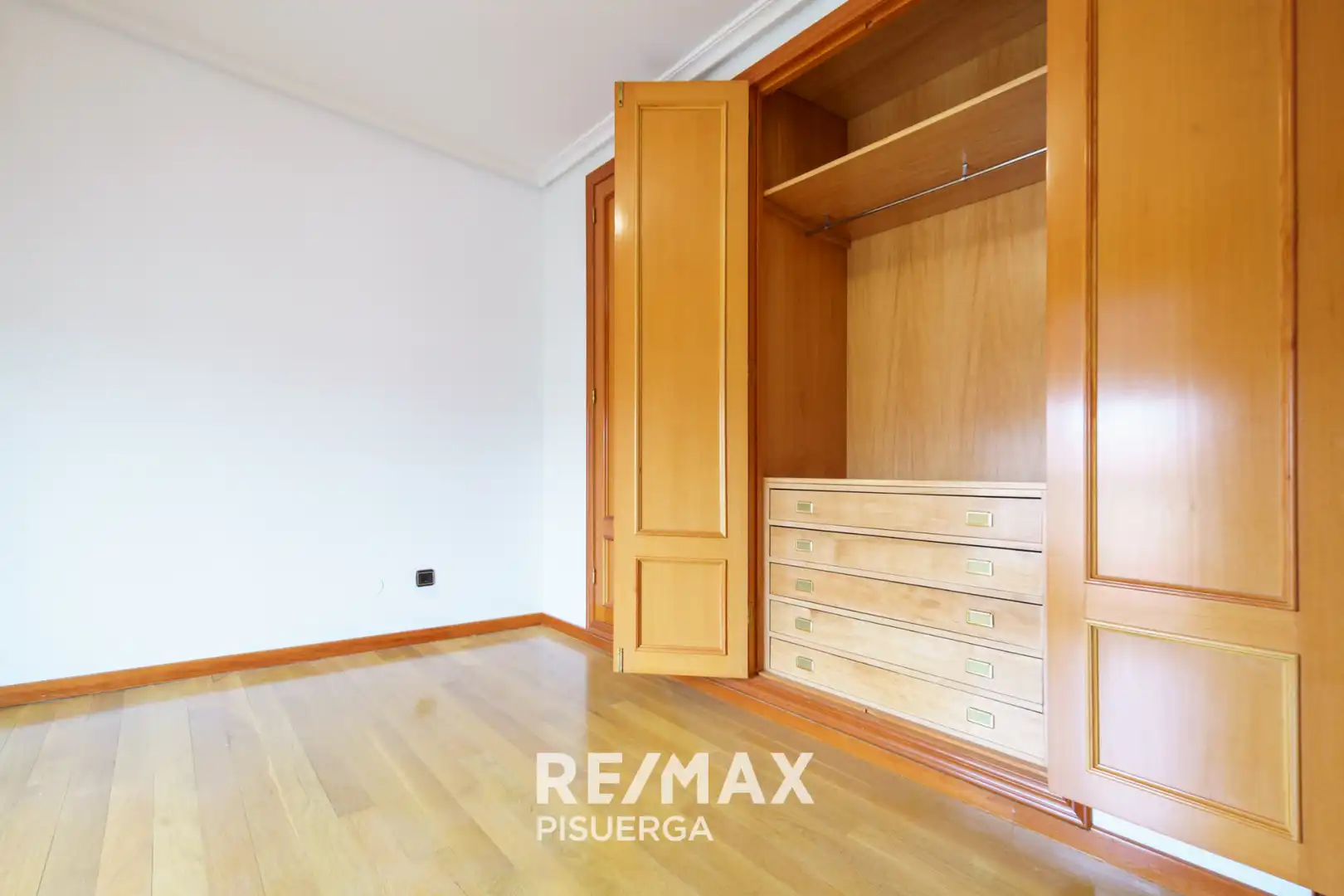 Chalet con jardín en venta en Calle Castilla y León 1, imagen 68