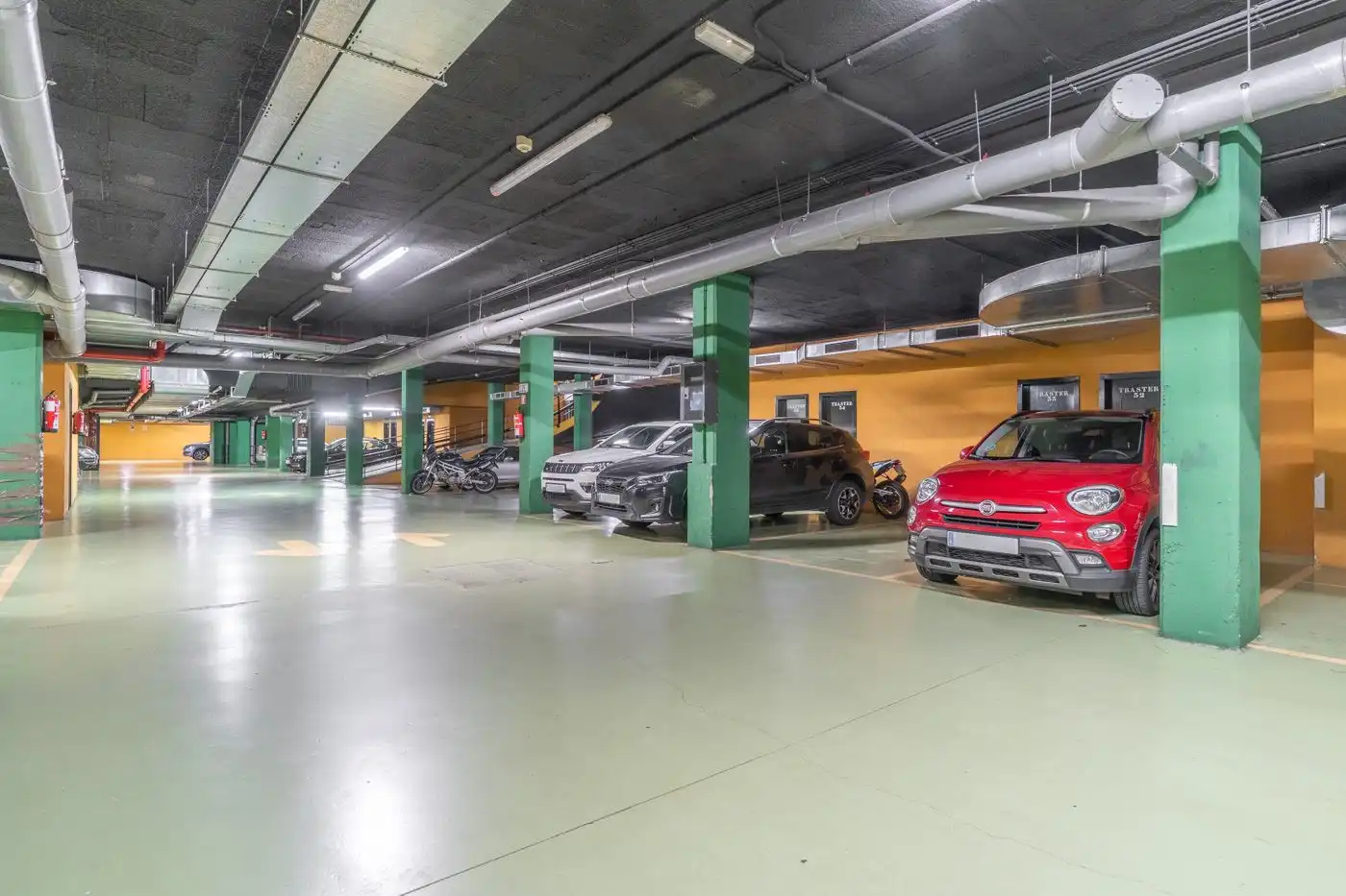 Parking of Garage for rent in Mataró