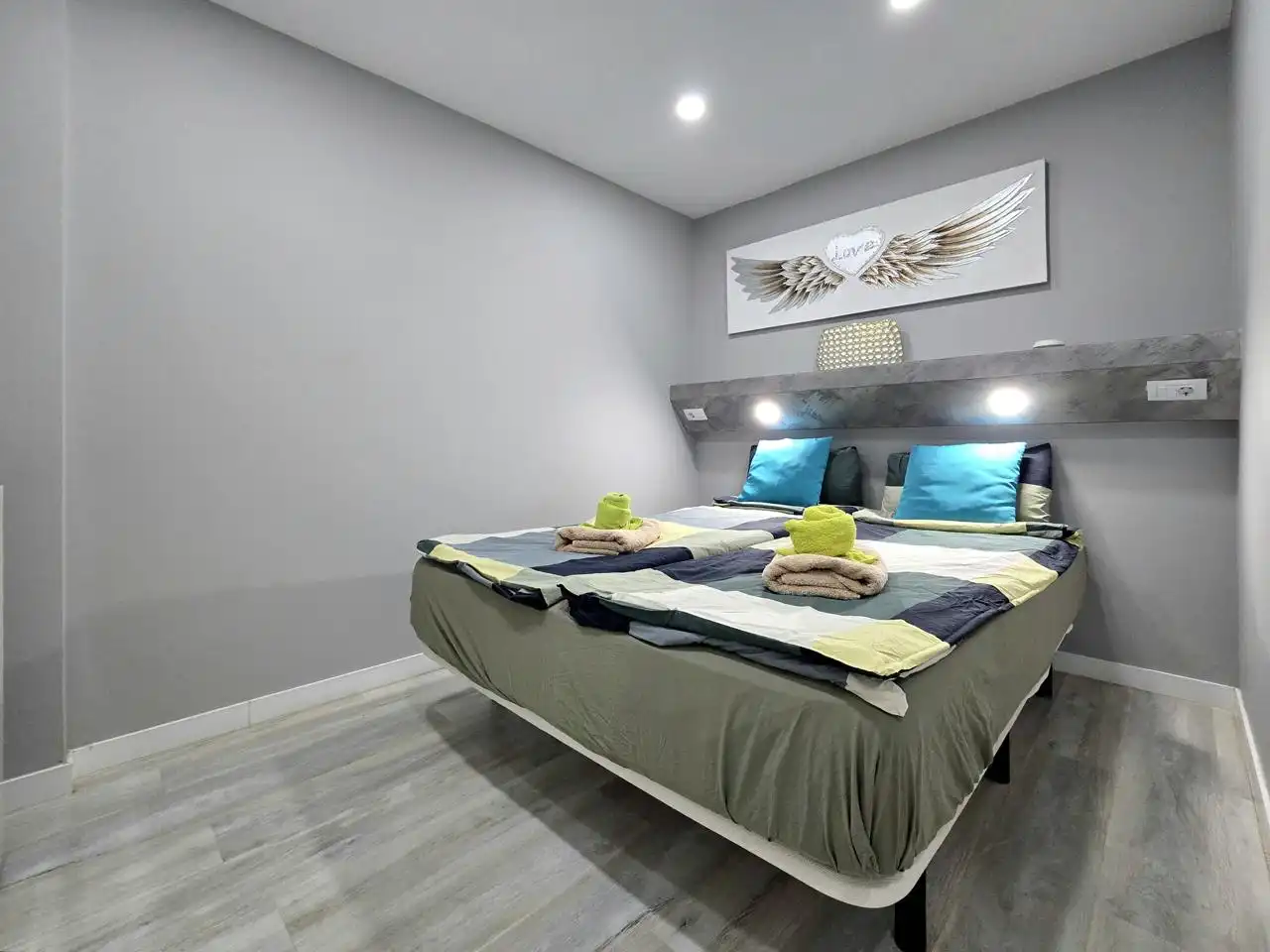 Bedroom of Apartments for rent in San Bartolomé de Tirajana  with Air Conditioner, Terrace and Furnished