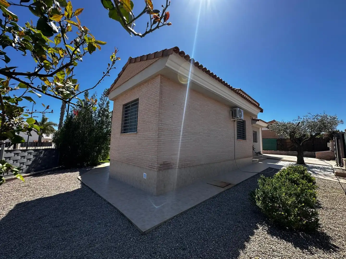 Vista exterior de Casa o xalet en venda en Llíria amb Aire condicionat, Calefacció i Terrassa