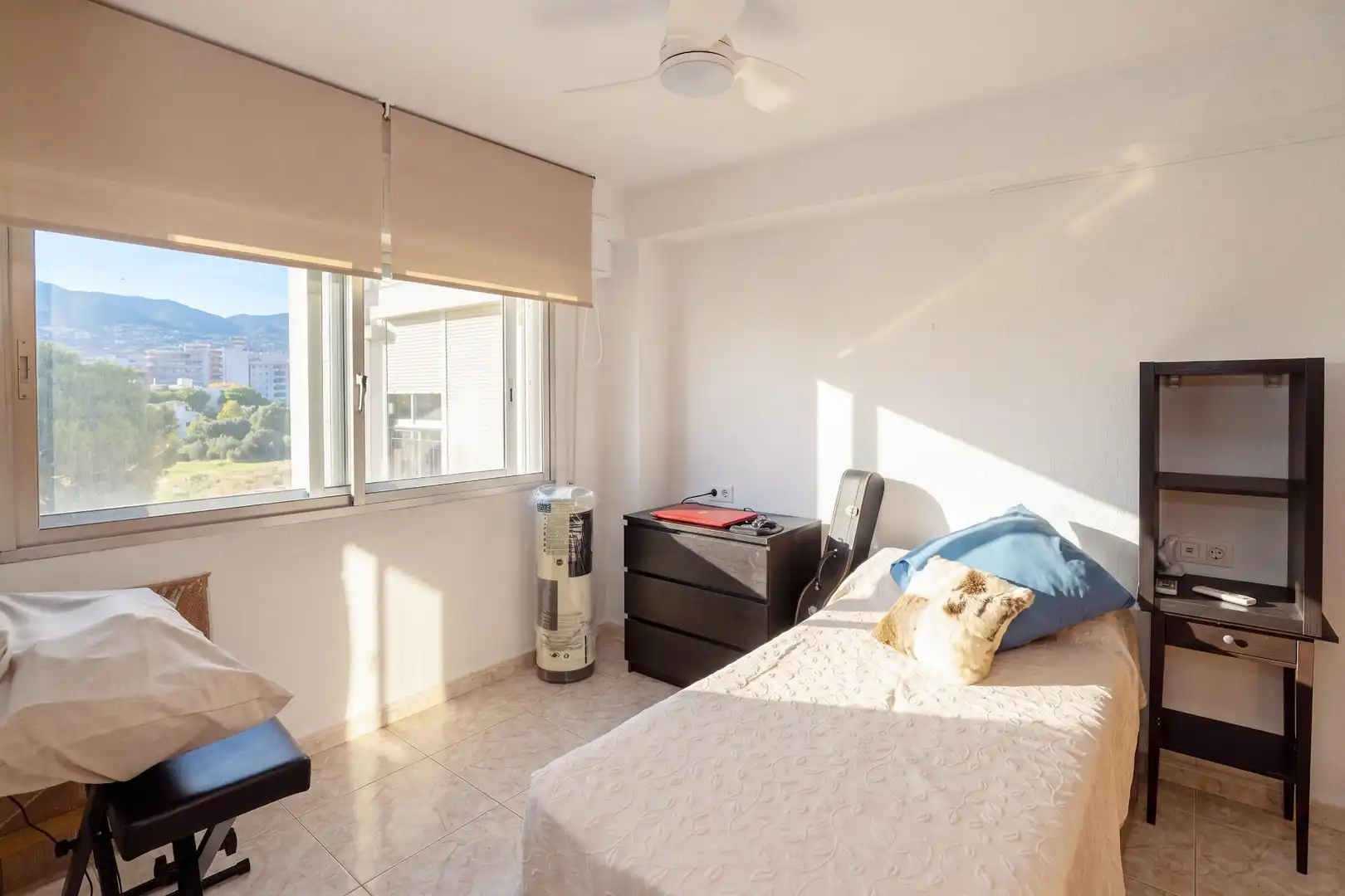 Habitación de Piso en venta en Los Boliches 
