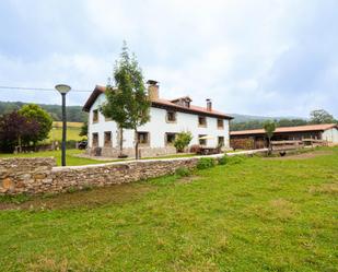 Exterior view of House or chalet for sale in Merindad de Montija  with Private garden