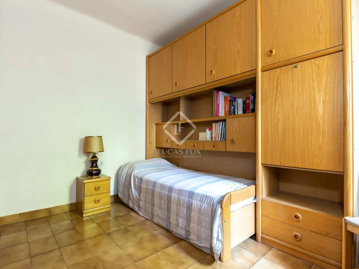Dormitori de Casa o xalet en venda en Esplugues de Llobregat amb Calefacció, Jardí privat i Terrassa