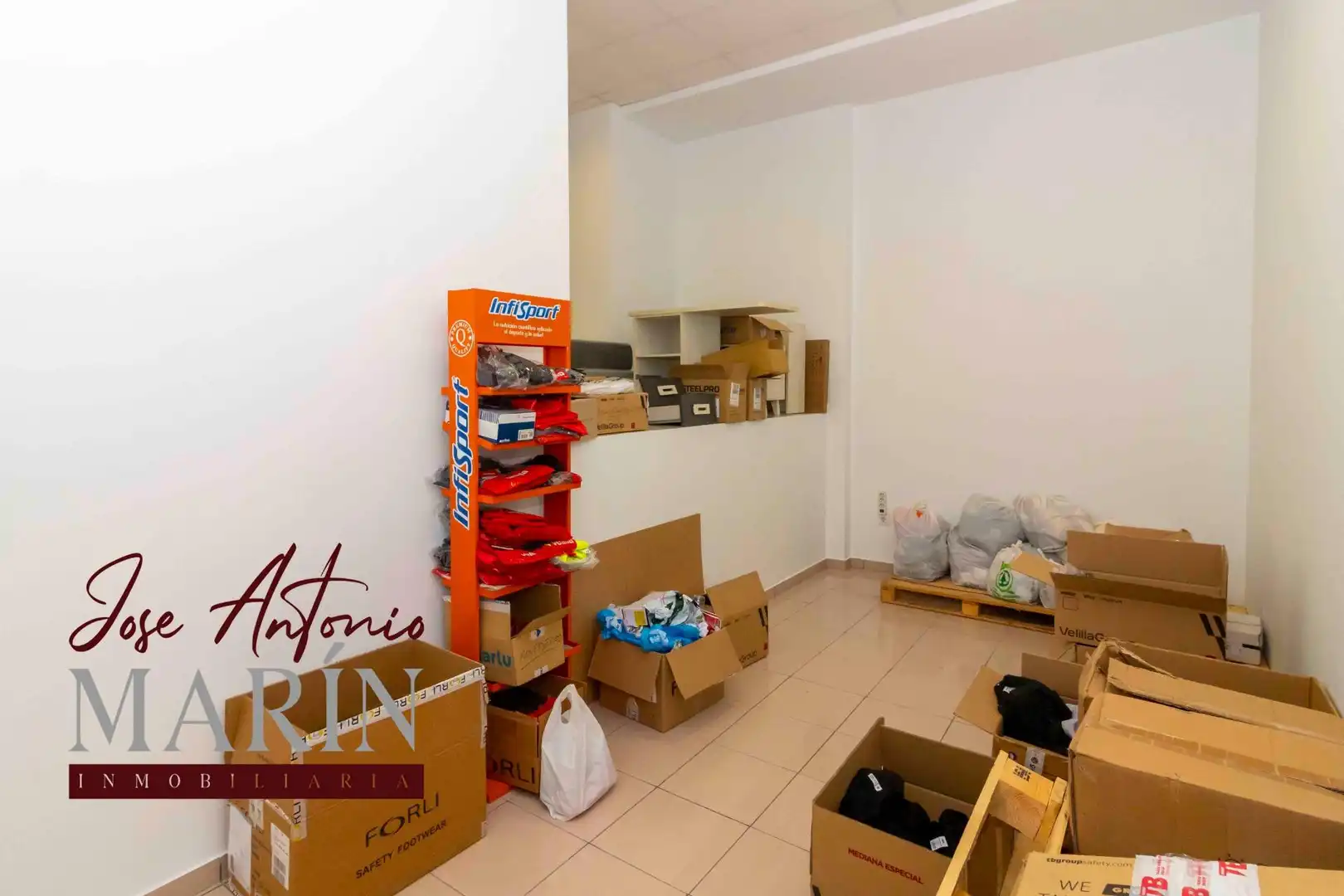Local en venta en Badajoz