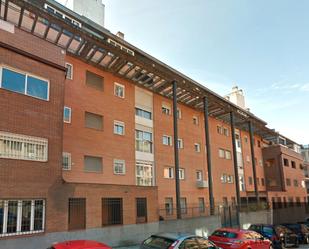 Exterior view of Flat for sale in  Madrid Capital  with Heating and Community pool