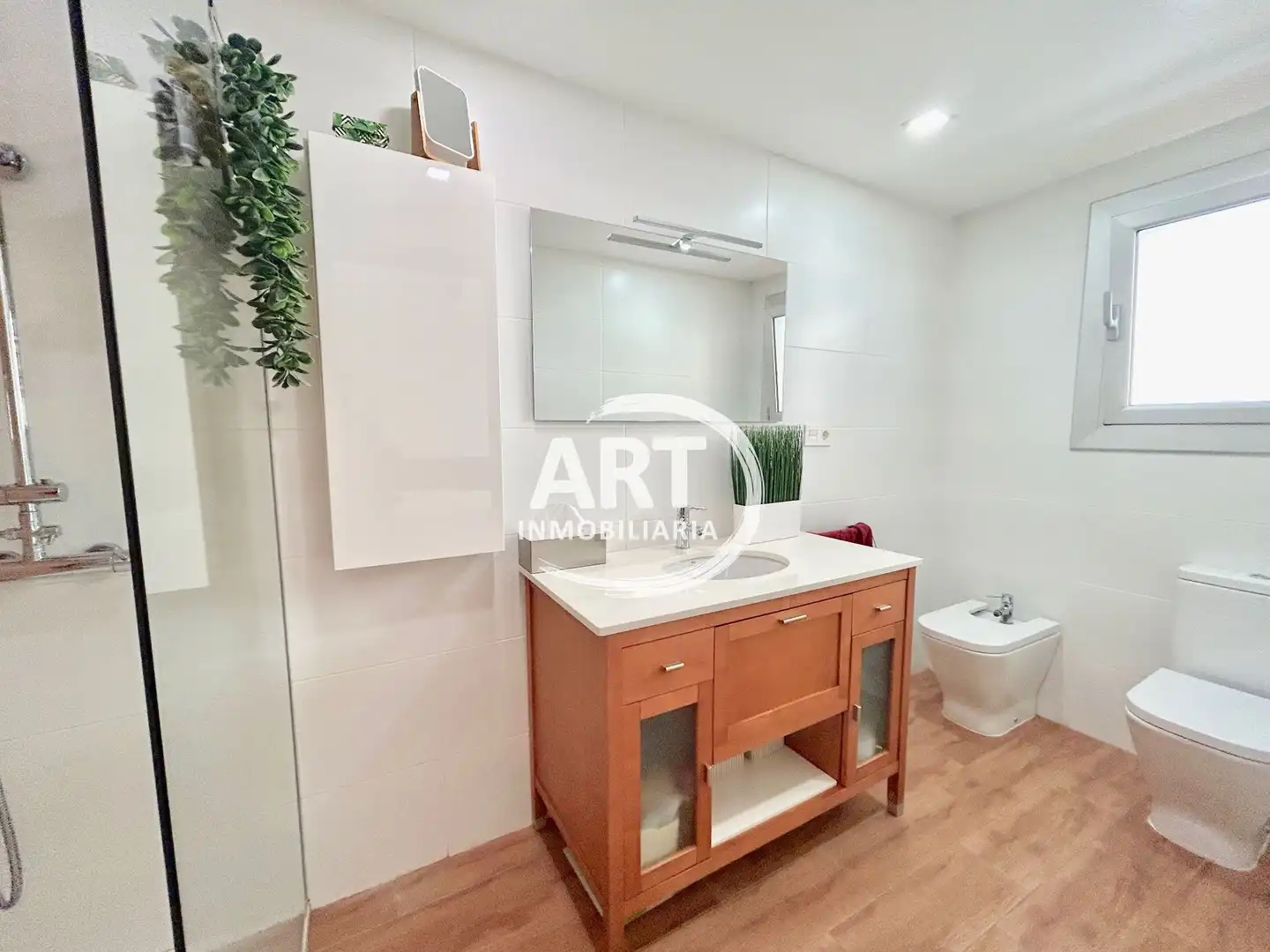 Baño de Casa adosada en venta en Bétera con Aire acondicionado, Calefacción y Terraza