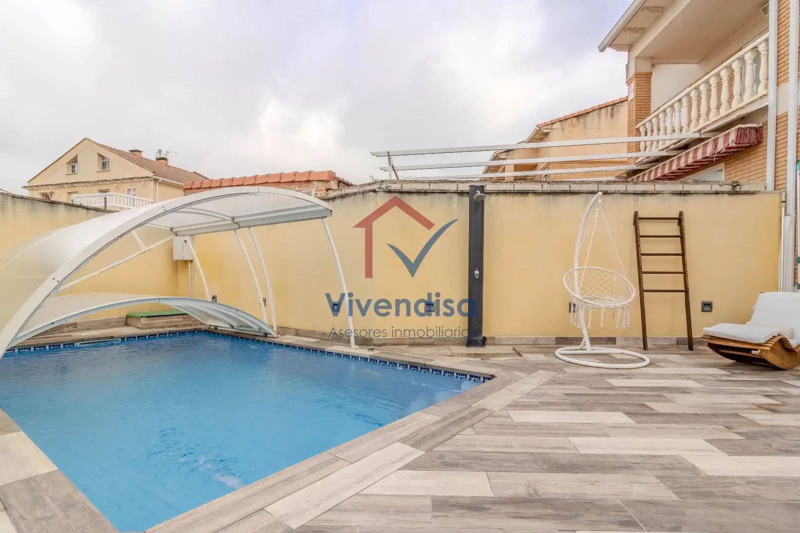 Piscina de Casa adosada en venta en Cabanillas del Campo con Terraza y Piscina