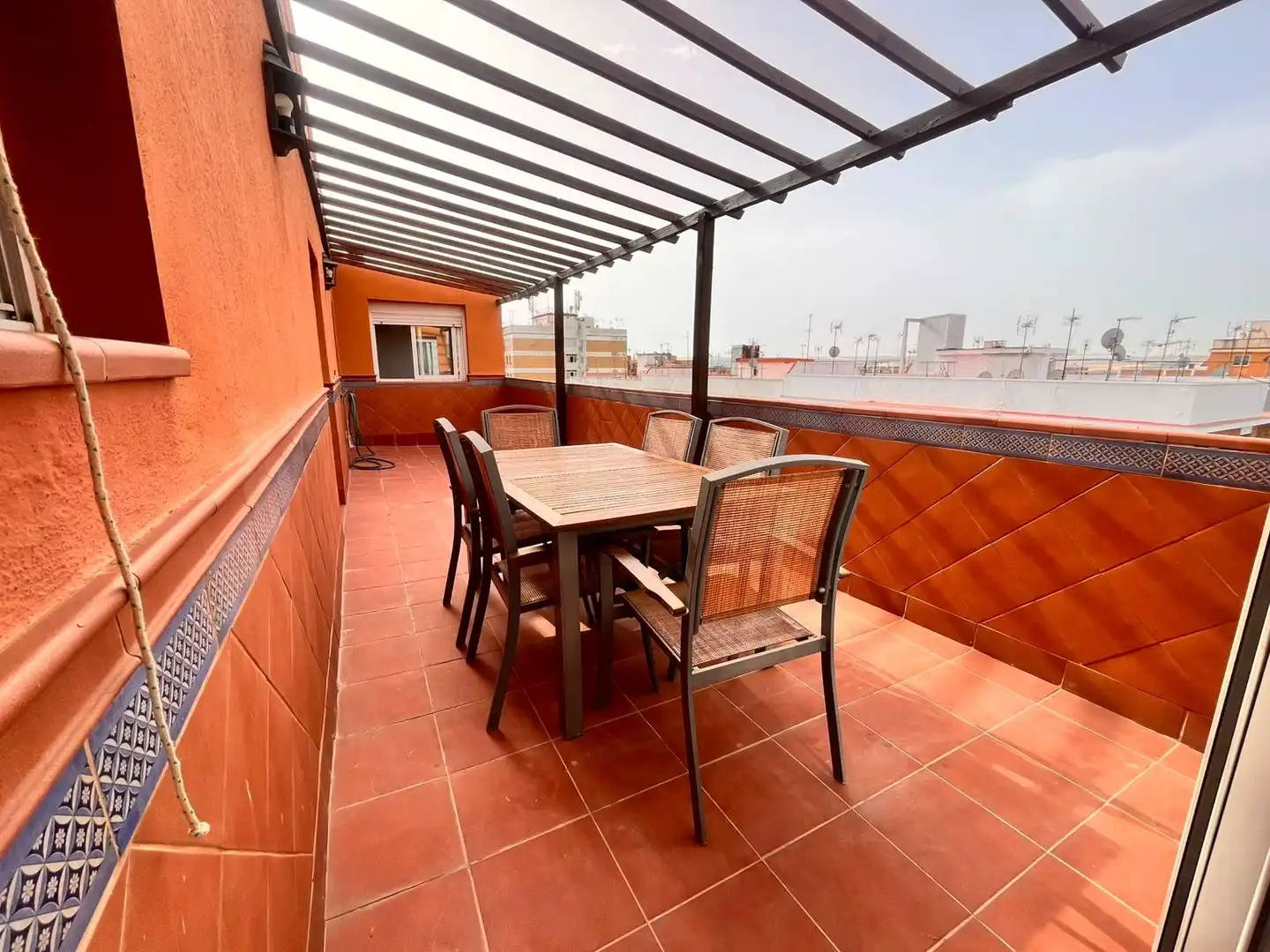 Terrasse von Dachboden zur Miete in Córdoba mit Klimaanlage und Terrasse