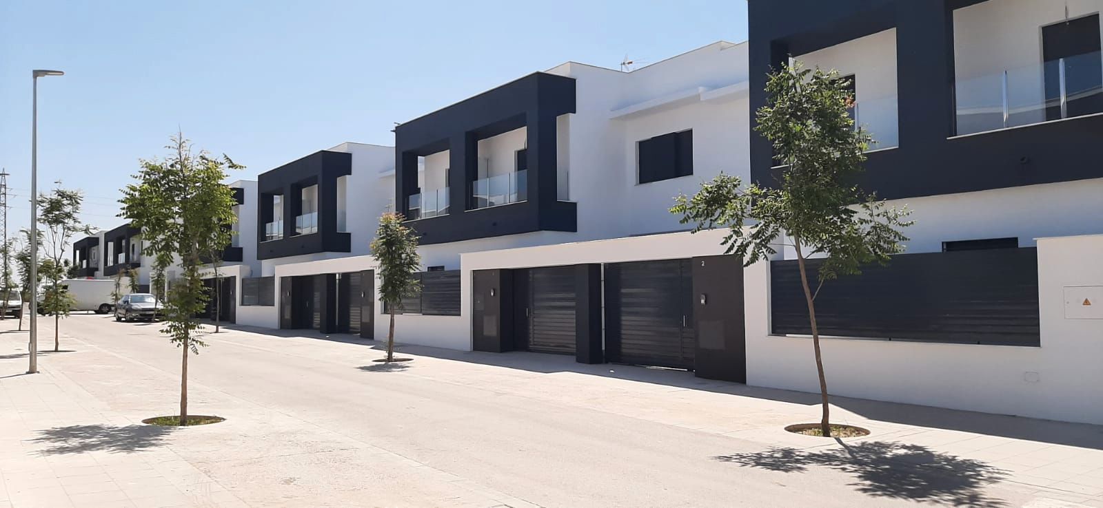 Exterior view of House or chalet to rent in La Rinconada  with Air Conditioner, Terrace and Furnished