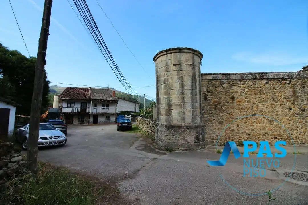 Vista exterior de Casa o chalet en venta en Villafufre con Jardín privado y Balcón